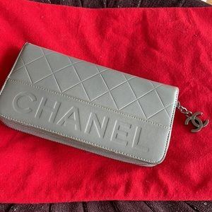 *** CHANEL Wallet ***